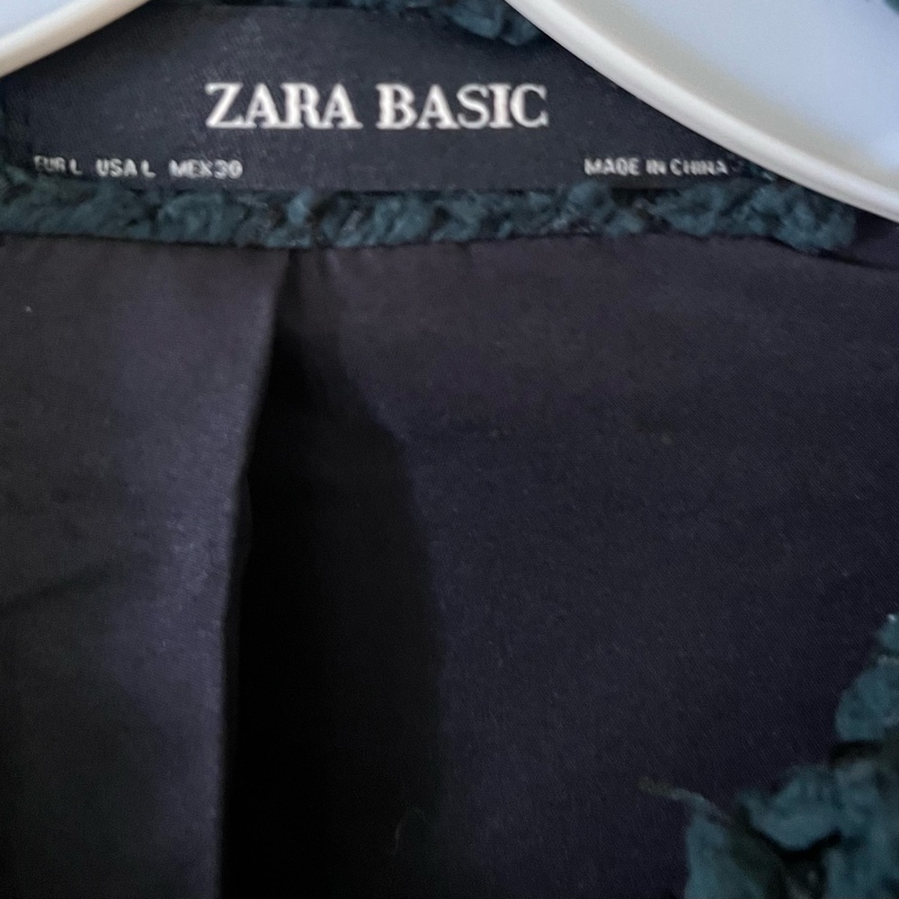 Zara Hunter Green Textured Jacket with Hook Closure at the Neck/Large/NWT - Picture 4 of 4